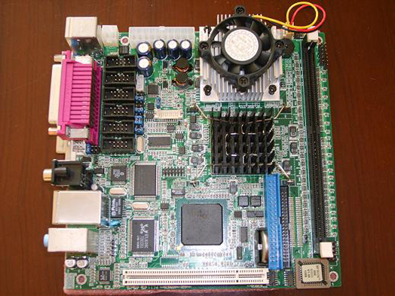 ITX-B855-PM14 Intel 82855芯片组板载ULV Petium M1.4/2M Cache CPU